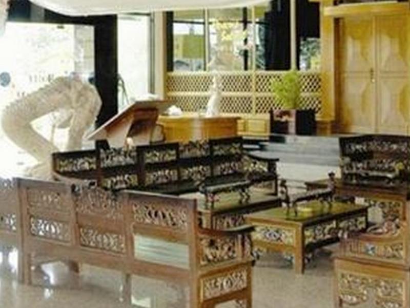 Satelit Hotel Surabaja Zewnętrze zdjęcie